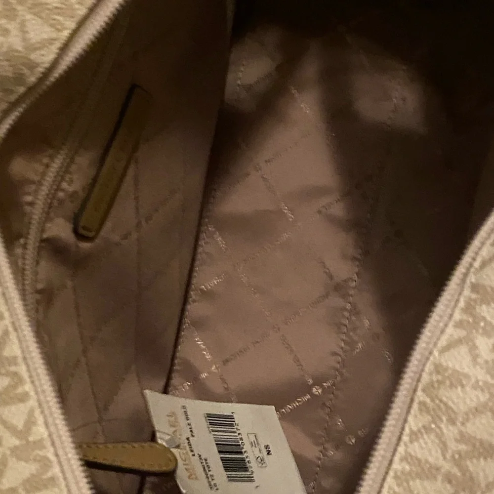 NWT MICHAEL KORS Leida Large Metallic Signature Logo Tote Bag